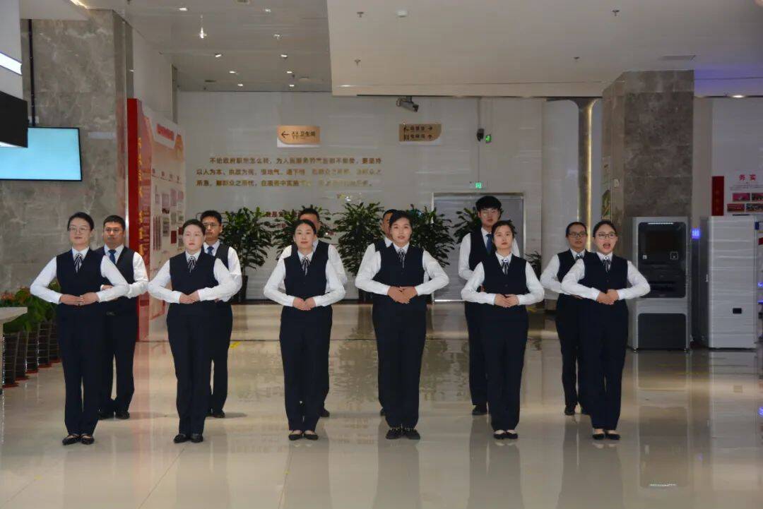 以赛促干！潍坊市坊子区政务服务大厅举办文明服务礼仪“大比武”