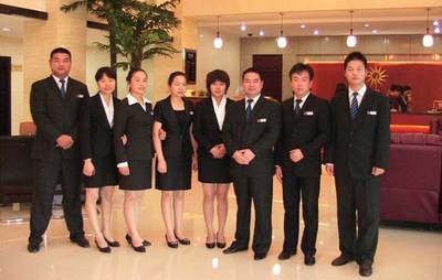 餐饮酒店服务礼仪180项 专业服务的精髓